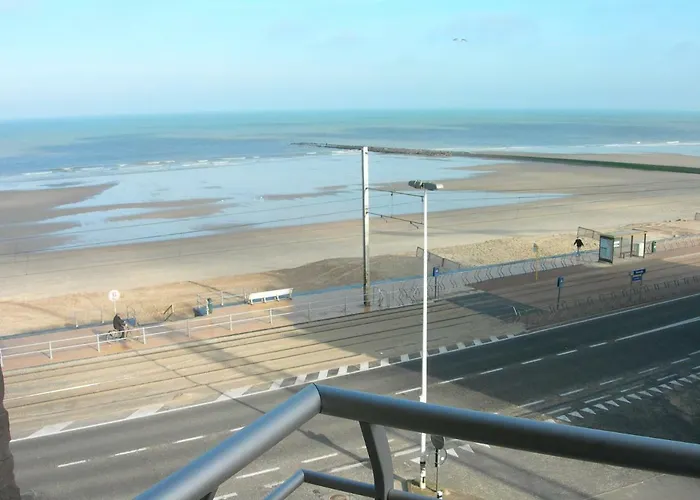 Studio apartment \'De Strandwandeling\' near Ostend